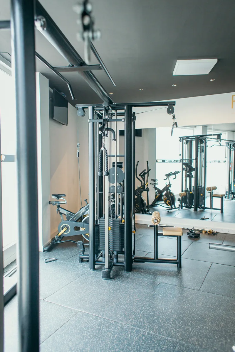 Instalaciones MS Oviedo - Zona de cardio y máquinas